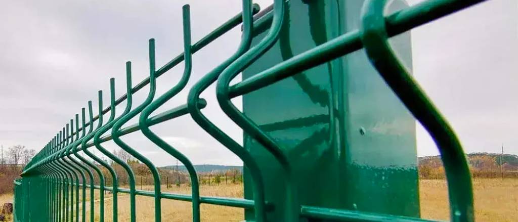 Установка столбов для 3d забора.jpg